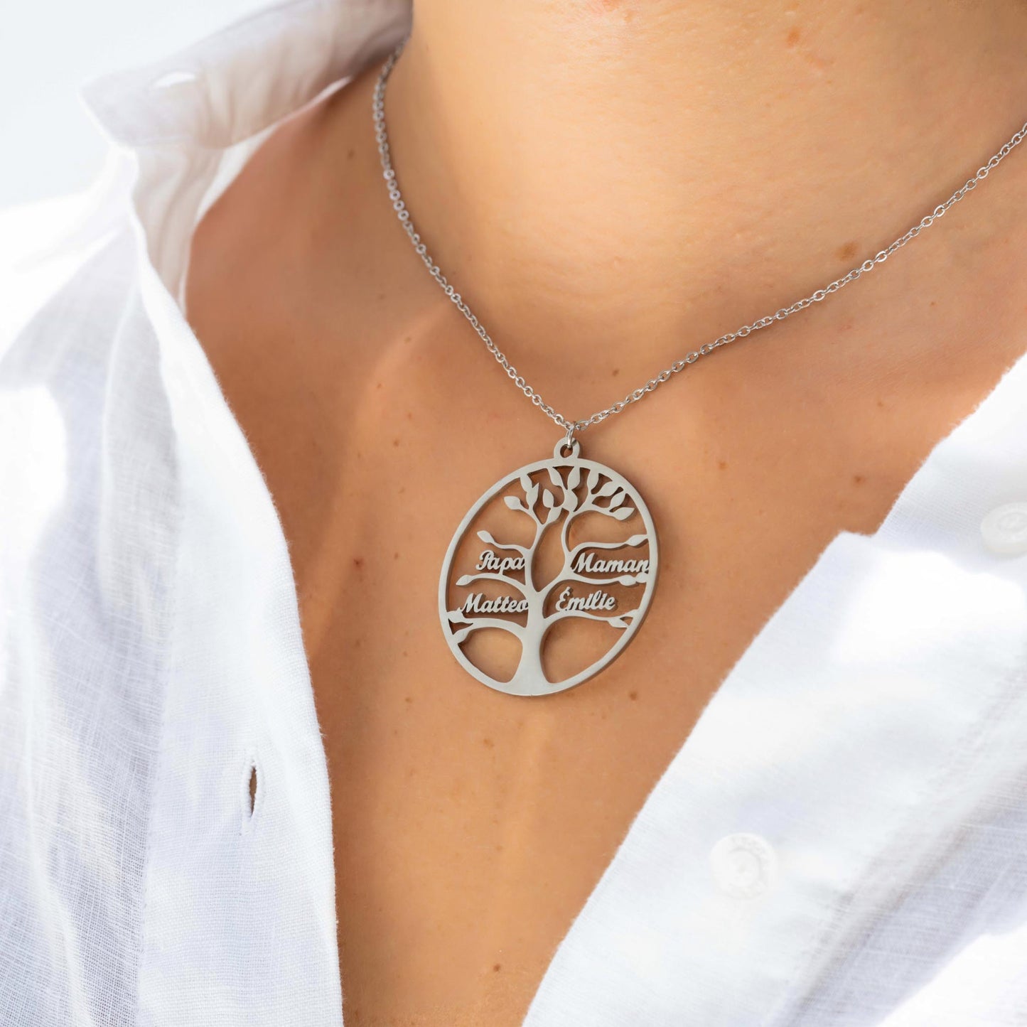 TREE OF LIFE NECKLACE UP TO 13 NAMES