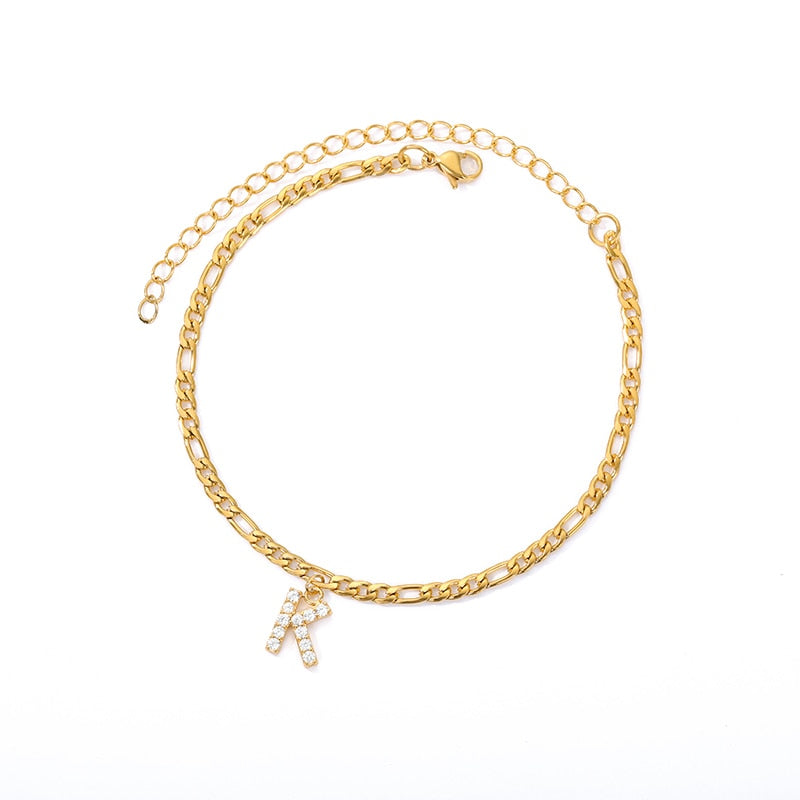Armbånd med personlig initial - skræddersyet elegance