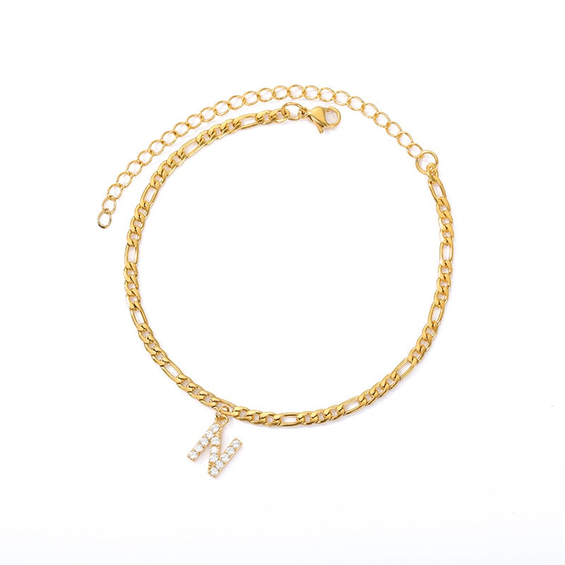 Armbånd med personlig initial - skræddersyet elegance